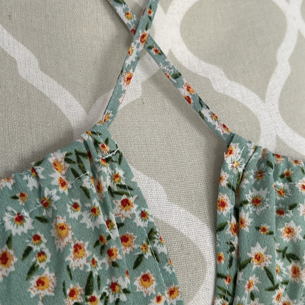 💕 Shein Light Green Floral Print Mini Sundress Adjustable Tie V-Neck Size 4 - Picture 4 of 14